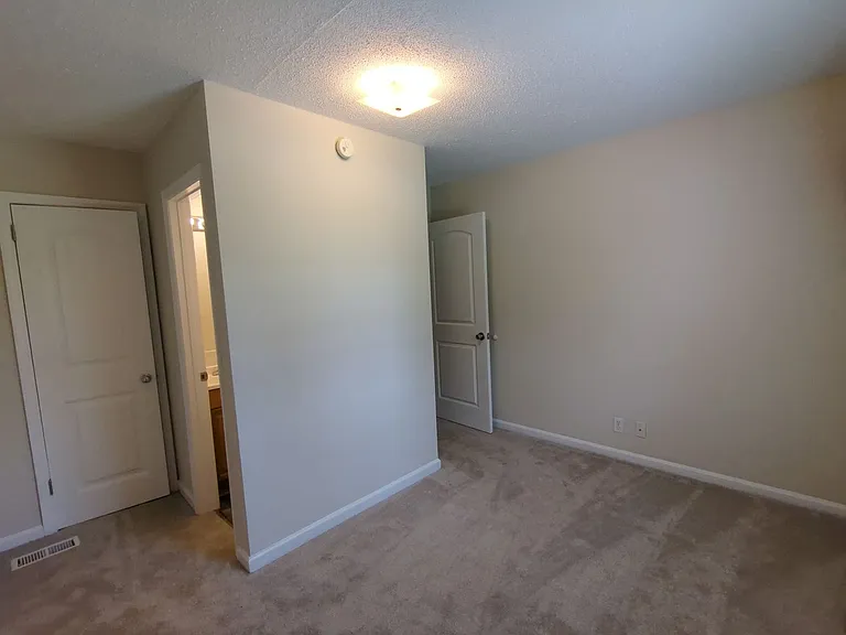 7266 Valley Ln — Photo 17