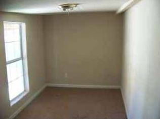 2820 Lee Ave, Fort Worth, TX 76106