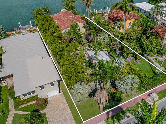 3rd image of 244 W Rivo Alto Dr