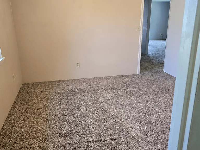 2368 Redwood Ave — Photo 20