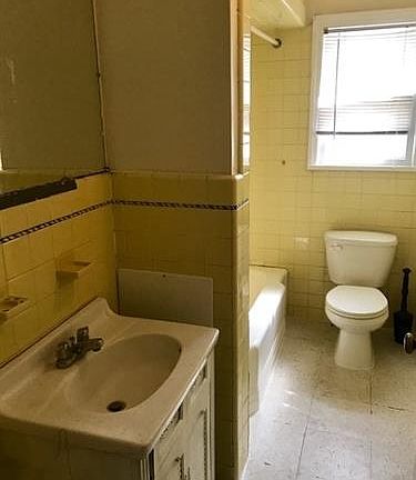 5th image of 181 Hollywood Ave