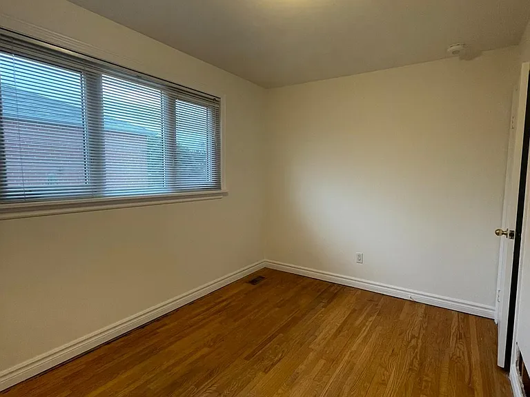 135 Avondale Blvd #MAIN — Photo 4