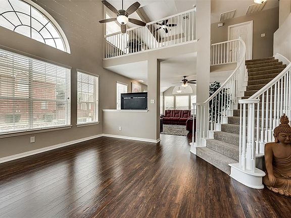 3rd image of 5011 Enclave Ct