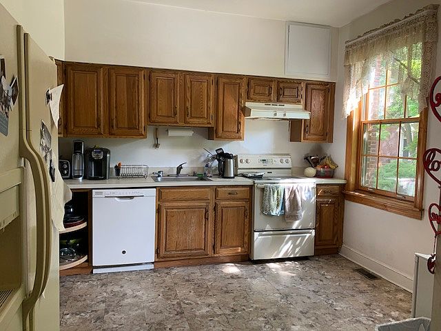 1st image of 3635 Winfield Ln NW