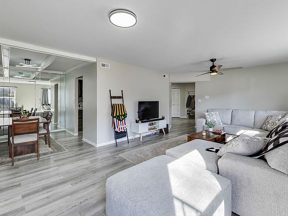 5th image of 475 Shenstone Rd APT 104