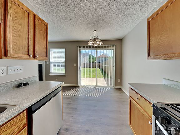 5th image of 3015 Teton Dr