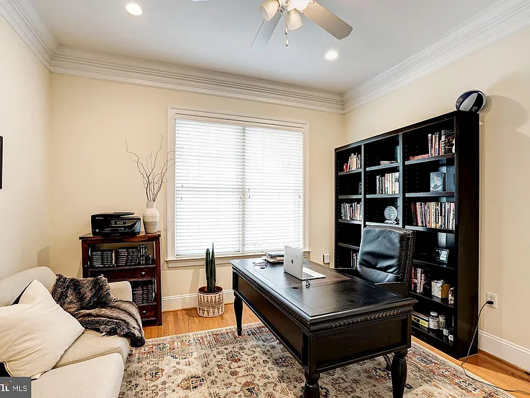 8105 Maya Ct — Photo 20