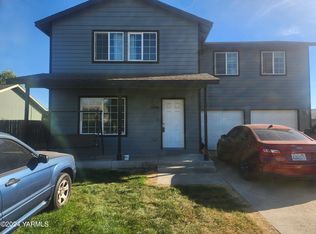 1006 Merlot St, Granger, WA 98932
