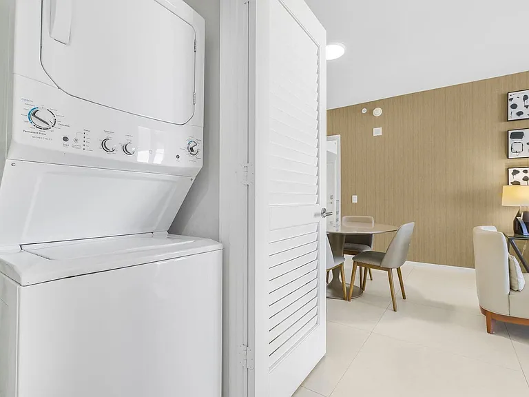 Washer/Dryer