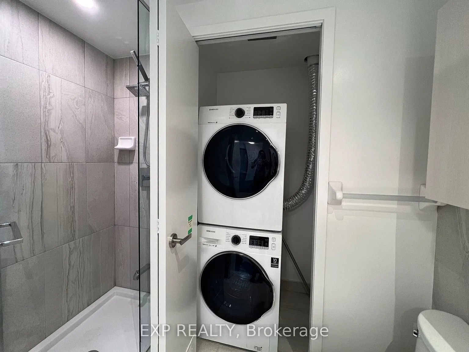 1 bed, $2,000 — Photo 3