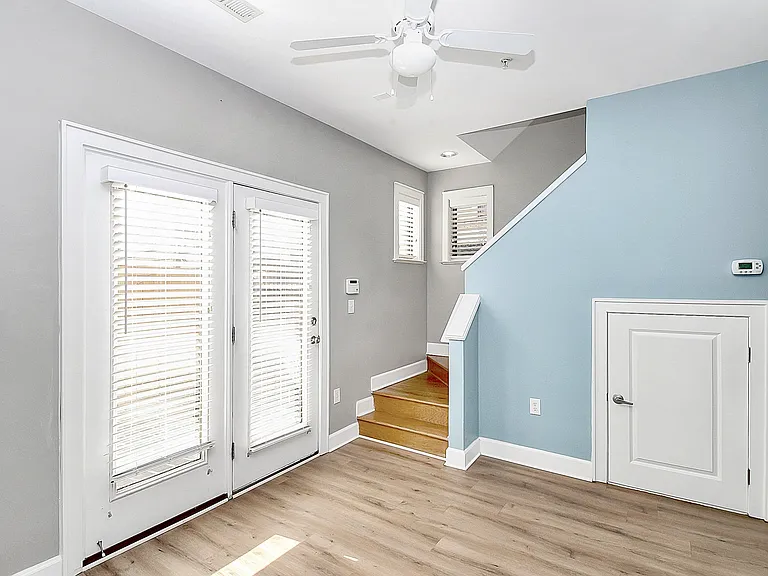 608 Garden District Dr — Photo 13