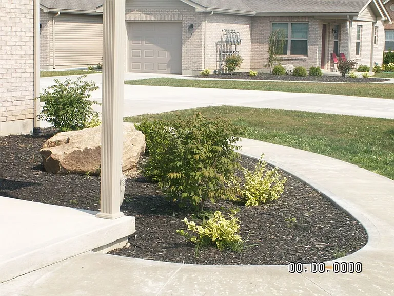 2240 Morning Glory Cir — Photo 44