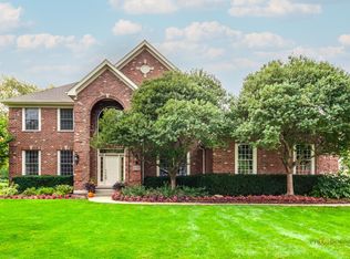 1711 Squirrel Trl, Cary, IL 60013