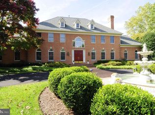 10410 Willowbrook Dr, Potomac, MD