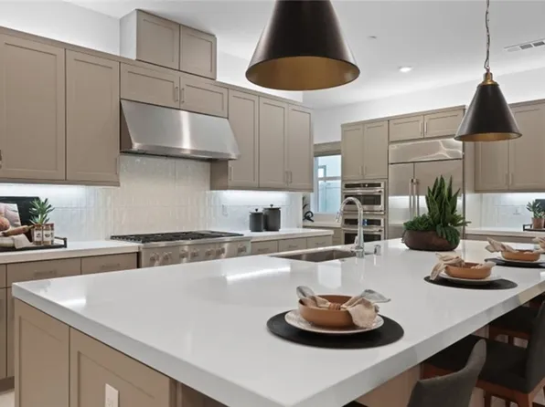 29375 Via Diamante, Valencia, CA 91354