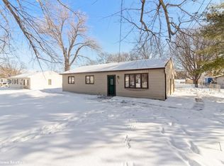3919 NE 47th St, Des Moines, IA 50317