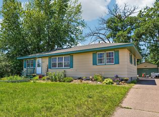 38804 8th Ave, North Branch, MN 55056
