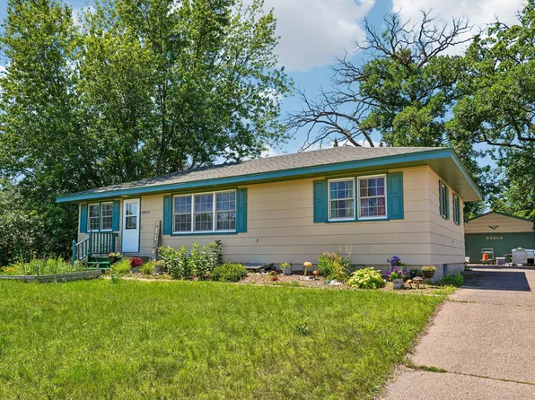38804 8th Ave, North Branch, MN 55056