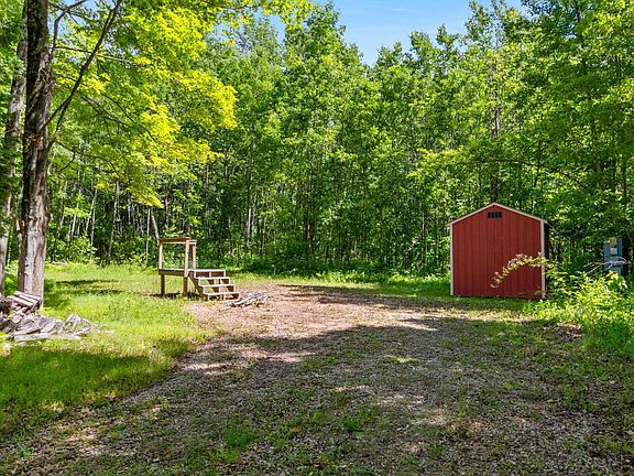 4th image of 16791 Little Pickerel Ln