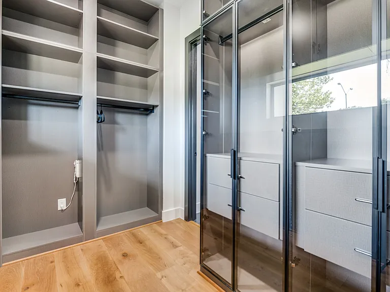 10923 Marsh Ln — Photo 29