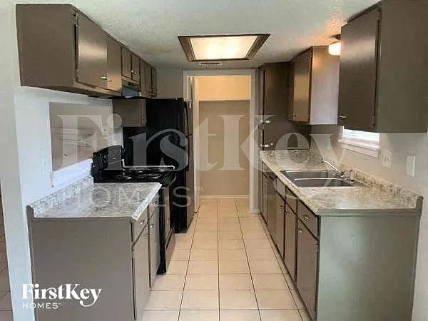 9819 Kiwi Ln — Photo 5