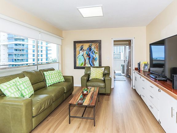 5th image of 247 Beach Walk APT 1101