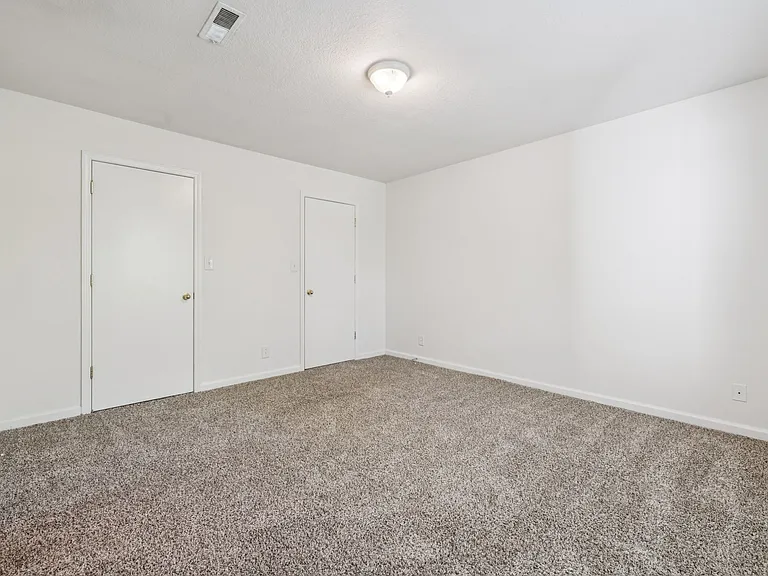 Legacy Village — Photo 153