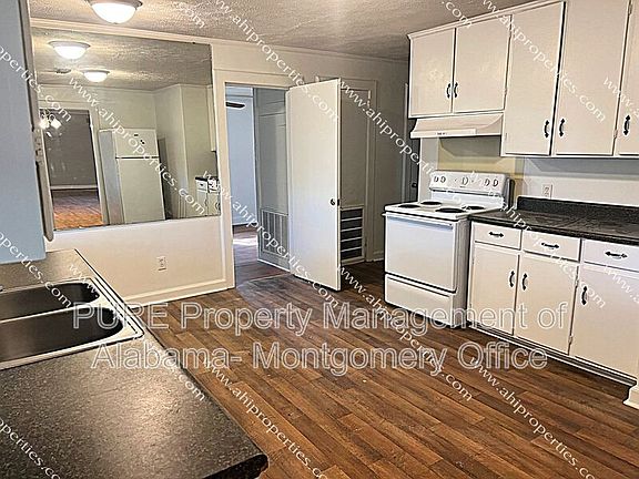 4th image of 4260 Camellia Dr