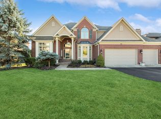 251 Clair View Ct, Lake Zurich, IL 60047