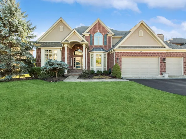 251 Clair View Ct, Lake Zurich, IL 60047