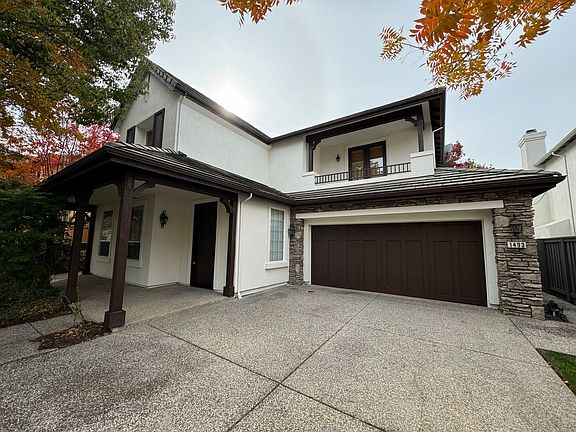 3rd image of 1493 Freswick Dr
