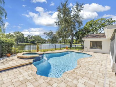 8950 Baywood Park Dr, Seminole, FL, 33777