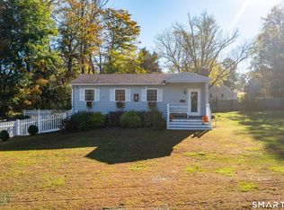32 Pomfret Rd, Brooklyn, CT 06234