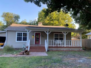 206 W Elm St, Howe, TX 75459