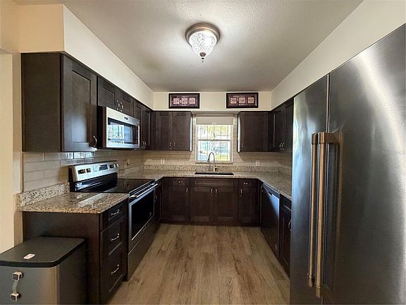 3rd image of 3230 W Saint Conrad St