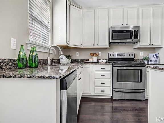 4th image of 4218 W Pine Blvd #4