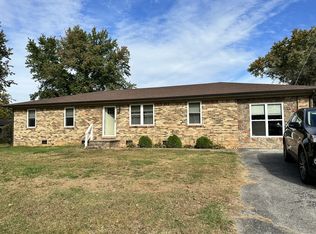 3925 Tanglewood Dr, Hopkinsville, KY 42240