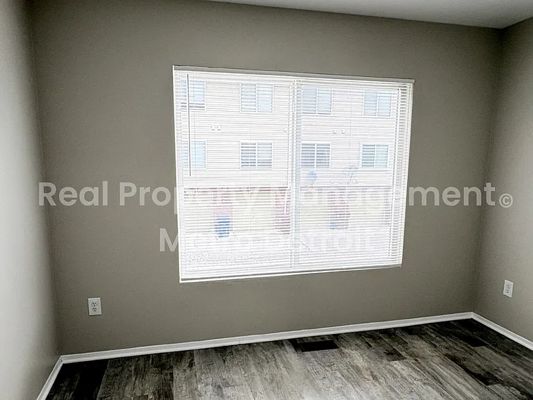 15628 Stone Crossing Dr — Photo 8