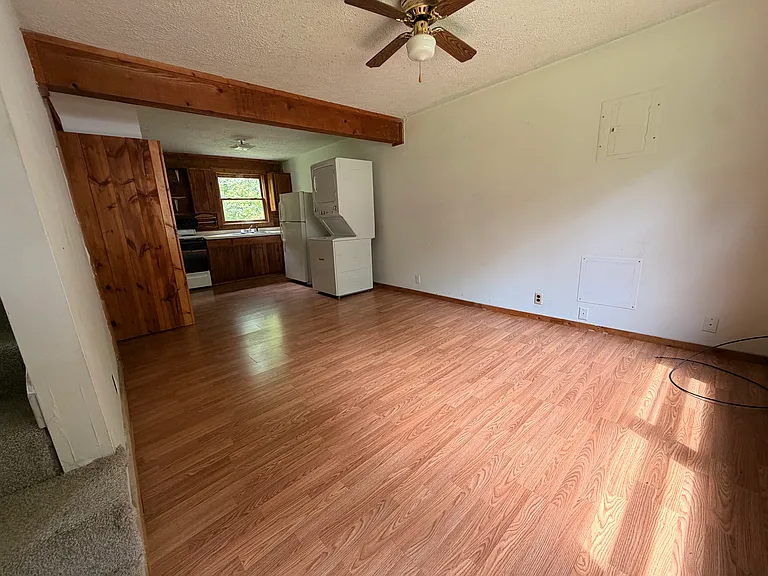 1098 S Pottersville Rd #6 — Photo 10