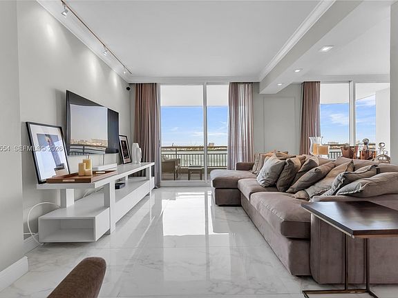 2nd image of 888 Brickell Key Dr APT 508