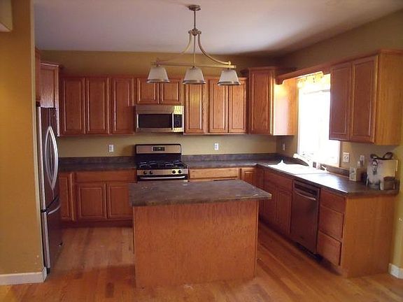 2nd image of 239 Saint Andrews Dr