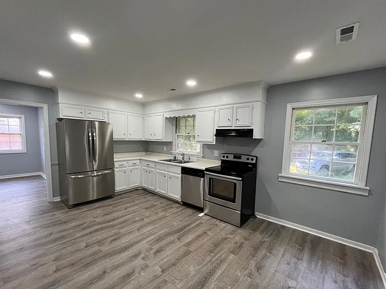 8307 Trout Ln — Photo 4