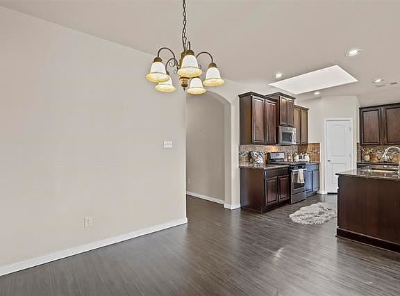 5th image of 10445 Sixpence Ln