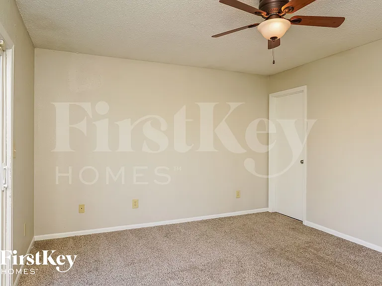 1880 Long Lake Dr — Photo 11