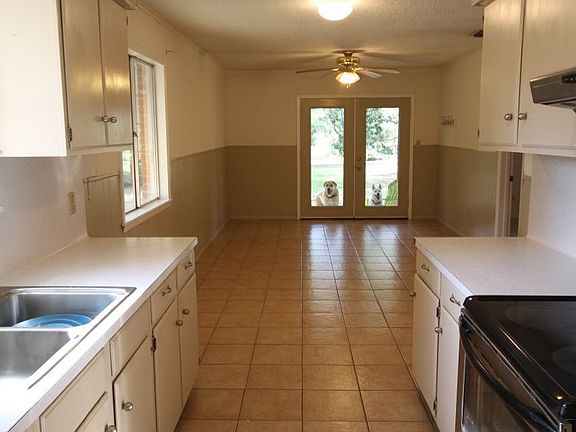 4th image of 142 Green Valley Dr