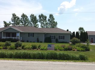 3128 E 15th Rd, Ottawa, IL 61350