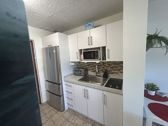 2nd image of Cond Golden Beach Avenue Isla Verde APT 805-3511