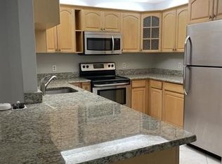 9037 SE Hobe Ridge Ave, Hobe Sound, FL 33455