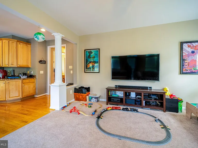 18081 Camdenhurst Dr — Photo 20