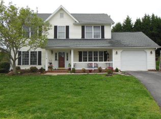 3306 Smoke Rise Ct, Roanoke, VA 24014